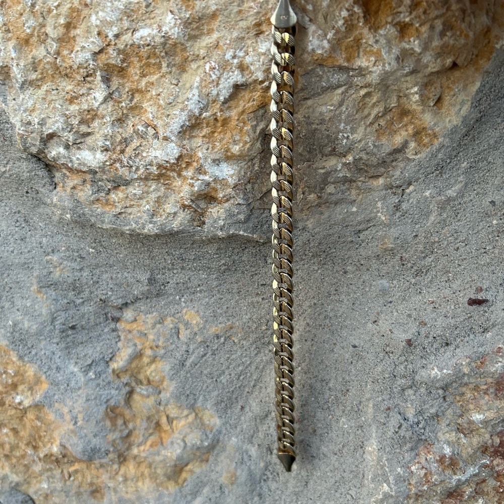 14k gold rapper Cuban link bracelet medium size 9 inch long gold plated